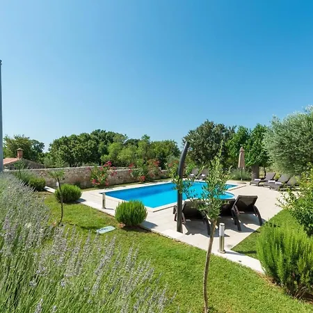 Mit Privatpool Fuer 10 Personen Ca 170 Qm In Brgod, Istrien Bucht Von Rasa Labin (Istria)